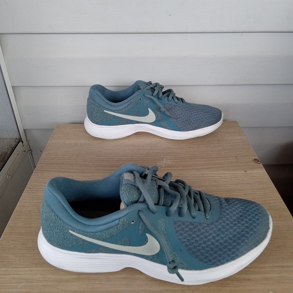 Nike Revolution 4 women shoes size 10 - Picture 8 of 12